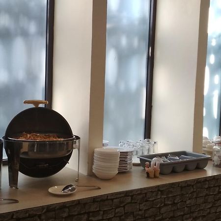 Kitara Hotel Джакарта Екстер'єр фото